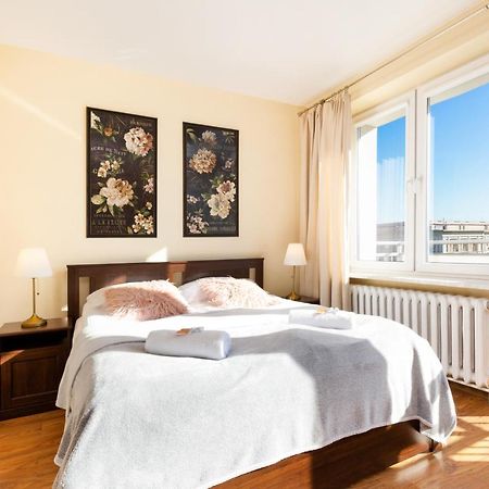 Apartments City Center Krucza By Renters Warschau Buitenkant foto
