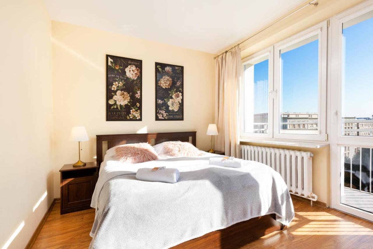 Apartments City Center Krucza By Renters Warschau Buitenkant foto