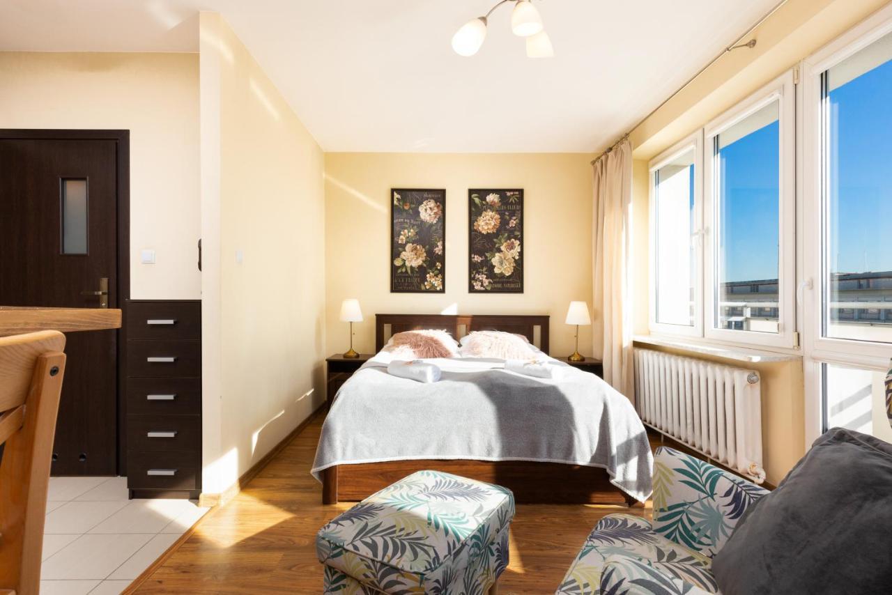 Apartments City Center Krucza By Renters Warschau Buitenkant foto